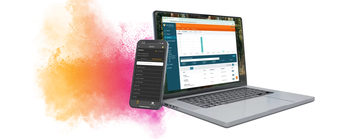 Laptop med Pindena påmeldingssystem og mobil med Pindena Innsjekk app.
