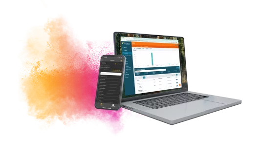 Laptop med Pindena påmeldingssystem og mobil med Pindena Innsjekk app.